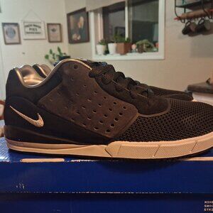 Nike Zoom Tre AD Matte Black / Silver Skate Shoe